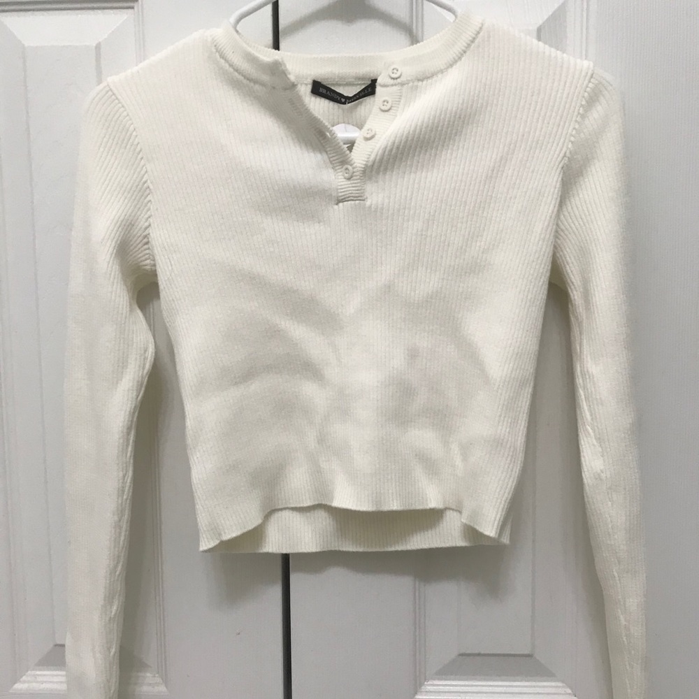 Brandy Melville off white long sleeve sweater